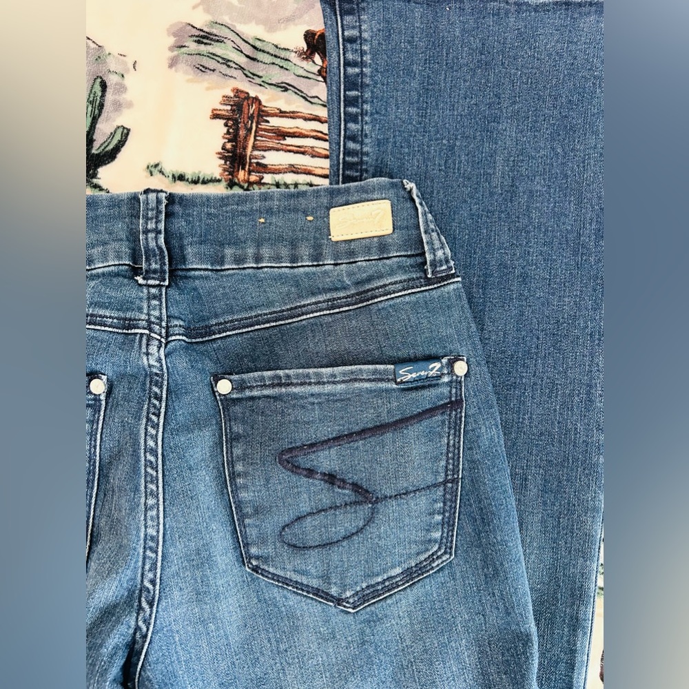 🩶New Blue Bootcut Jeans 🩶 - Picture 6 of 7